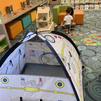 Lemont Public Library - Clean kid section - Libraries Near Me - Lemont, Illinois