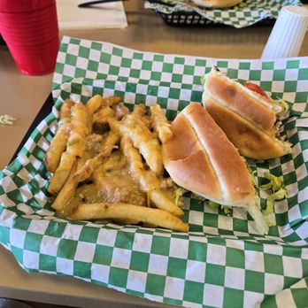 Green Chile Love - Green chile fries, cheeseburger and drink - lunch special - Food Trucks Near Me - Phoenix, Arizona