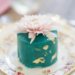Quishia & Co Confections - Mini cake