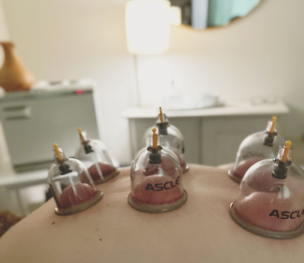 Oasis Health + Beauty Logo