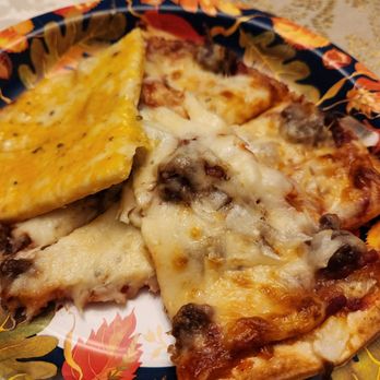 Chanticlear Pizza Grill - a plate of cheese pizza - Pizza Near Me - Maple Grove, Minnesota Chanticlear Pizza Grill - a plate of cheese pizza - Pizza Near Me - Maple Grove, Minnesota