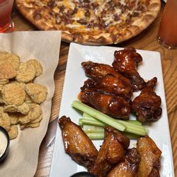 810 Entertainment - Chicken wings