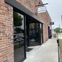 Cody Mayo Studios - Outside