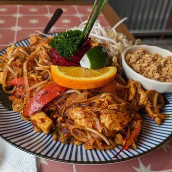 CHIANG RAI THAI KITCHEN AND BAR - Updated December 2025 - 1061