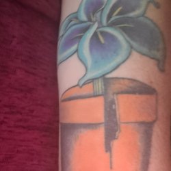 Hub City Tatoo - A cracked pot, after about 3 years