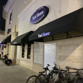 Yard House - Bars Near Me - Hallandale Beach, Florida