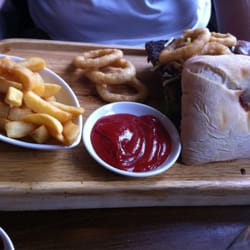 Grapes Hotel - Fayre & Square