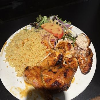 Ma Poule Mouillée - Chicken platter - Portuguese Near Me - Montreal, Quebec
