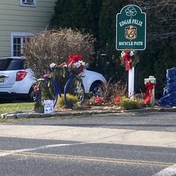 Edgar Felix Bikeway - Decorated for the holidays