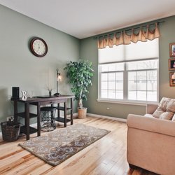 The Jane Lee Team - RE/MAX Top Performers - One of our listings in Lindenhurst!
