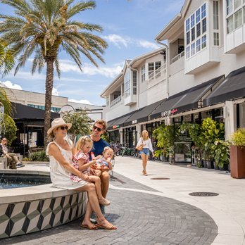 Hyde Park Village - Shopping Centers Near Me - Tampa, Florida Hyde Park Village - Shopping Centers Near Me - Tampa, Florida