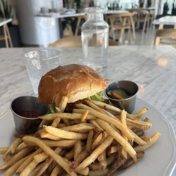 Nicolas Eatery - Chicken burger with crispy fries - French Near Me - Los Angeles, California