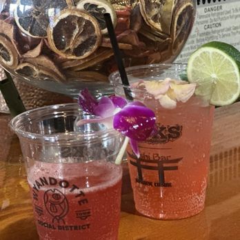 On the Rocks - American Near Me - Wyandotte, Michigan