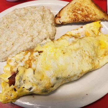 Waverly Truck Stop - Meat Lovers Omelet - Diners Near Me - Delhi, Louisiana
