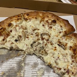 Grilled Chicken Delight! Little too much sauce but flavors and crust where amazing!
