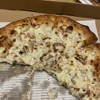 Brick Oven Pizza - Grilled Chicken Delight! Little too much sauce but flavors and crust where amazing! - Italian Near Me - Gray Court, South Carolina Brick Oven Pizza - Grilled Chicken Delight! Little too much sauce but flavors and crust where amazing! - Italian Near Me - Gray Court, South Carolina