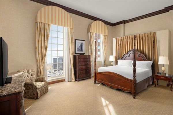 Hilton Fort Worth by null