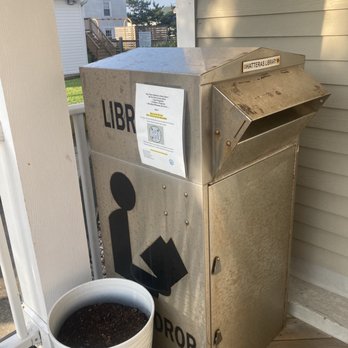 Hatteras Library - Book drop on the front porch - Libraries Near Me - Hatteras, North Carolina Hatteras Library - Book drop on the front porch - Libraries Near Me - Hatteras, North Carolina
