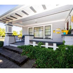 Audrey Low - Coldwell Banker Mendo Realty - 307 Redwood Avenue featues a gorgeous wrap around porch.
Photo Credit: Hole Photography