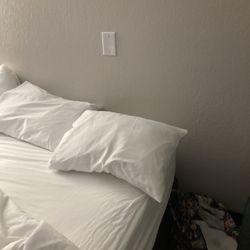 Country Inn & Suites by Radisson, Paducah, KY - No headboard or nightstand.