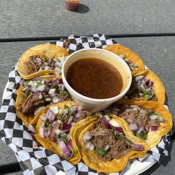 Birrieria Carlos - After a 30 minute car ride and I didn't stir the consomme yet - Food Trucks Near Me - Happy valley, Oregon Birrieria Carlos - After a 30 minute car ride and I didn't stir the consomme yet - Food Trucks Near Me - Happy valley, Oregon
