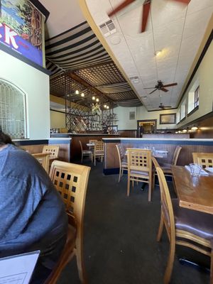 Merchant & Main Grill & Bar by null