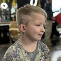 Saucy Cuts - Shaved diamond on head