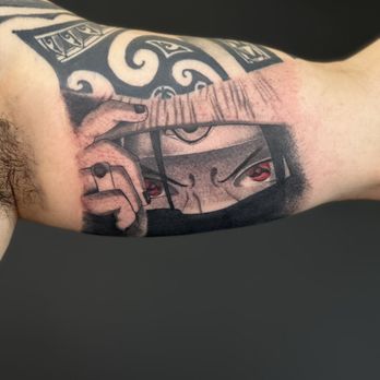 Black Palette Tattoo - Itachi tattoo - Tattoo Near Me - Honolulu, Hawaii Black Palette Tattoo - Itachi tattoo - Tattoo Near Me - Honolulu, Hawaii