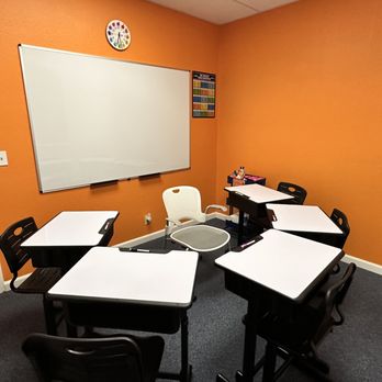 La Escuelita - La Escuelita - Spanish - Bilingual Learning Center - Tutoring Centers Near Me - Pleasanton, California La Escuelita - La Escuelita - Spanish - Bilingual Learning Center - Tutoring Centers Near Me - Pleasanton, California