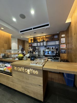 Le Cafe Coffee by null