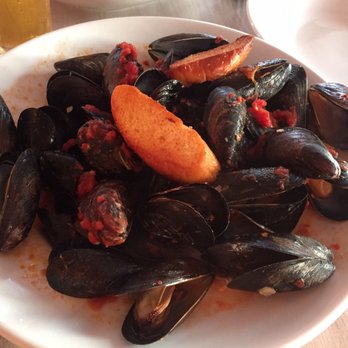 Drift 82 - Mussels in red sauce - New American Near Me - Patchogue, New York