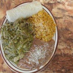 This is costillas de puerco en salsa verde que son deliciosas This is costillas de puerco en salsa verde que son deliciosas