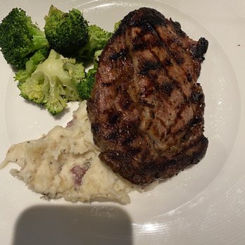 Five Ten Bistro - Bars Near Me - Merced, California