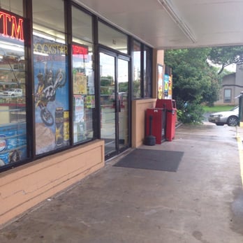 Brodie Food Mart - the outside of the store - Convenience Stores Near Me - Austin, Texas