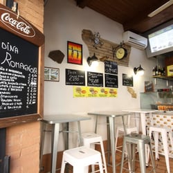 Dar Bruschettaro - Tavoli all'interno