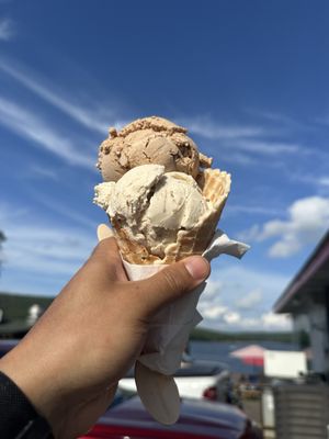 Lakeside Creamery