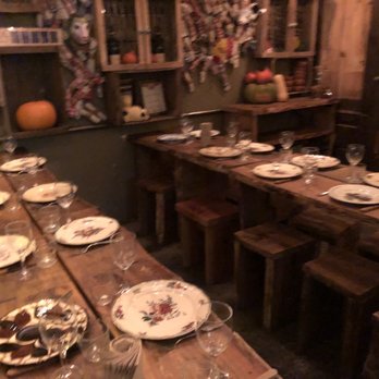 Pedzouille - Ambiance - Bistros Near Me - Paris, 75 Pedzouille - Ambiance - Bistros Near Me - Paris, 75