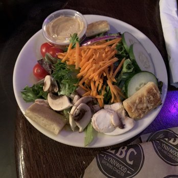 Lynnwood Grill & Brewing Concern - Garden Salad with chipotle vinaigrette - Pizza Near Me - Raleigh, North Carolina Lynnwood Grill & Brewing Concern - Garden Salad with chipotle vinaigrette - Pizza Near Me - Raleigh, North Carolina
