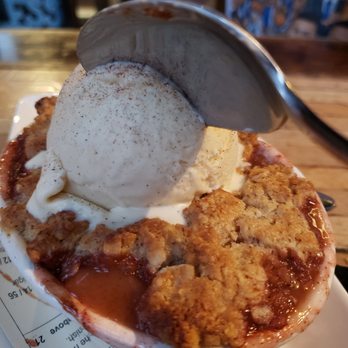 District - Oakland - Fruit tarte - Wine Bars Near Me - Oakland, California District - Oakland - Fruit tarte - Wine Bars Near Me - Oakland, California