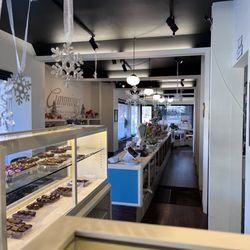 Cummings Studio Chocolates - Inside