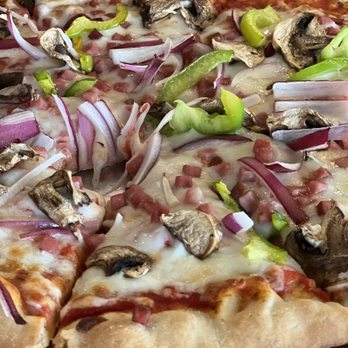 Blake's Kitchen & Kocktailz - Pizza - New American Near Me - Columbus, Texas Blake's Kitchen & Kocktailz - Pizza - New American Near Me - Columbus, Texas