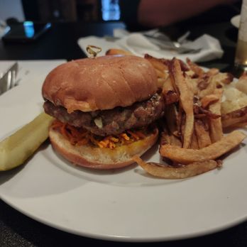 Lakehouse Tavern - Banh mi burger - American Near Me - Hopkinton, New Hampshire Lakehouse Tavern - Banh mi burger - American Near Me - Hopkinton, New Hampshire