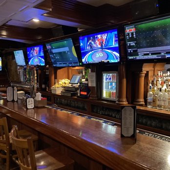 Playwright Irish Pub - the bar and televisions - Irish Near Me - New York, New York Playwright Irish Pub - the bar and televisions - Irish Near Me - New York, New York
