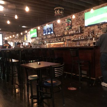 Tavern On Brand - Inside - New American Near Me - Glendale, California Tavern On Brand - Inside - New American Near Me - Glendale, California