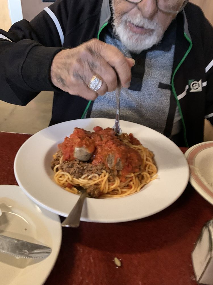 Luigis Italian Restaurant