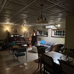 The Yorkshire Inn - Common game and rec area
