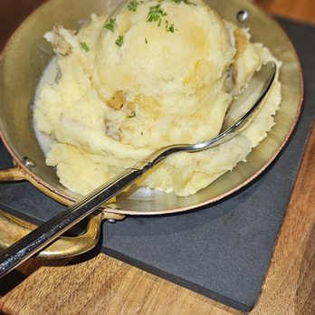 Baldamar - These were the Yukon Gold mashed potatoes.... I have no words - New American Near Me - Roseville, Minnesota