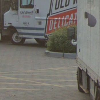 Erin Baker's - a truck parked in a parking lot - Bakeries Near Me - Bellingham, Washington Erin Baker's - a truck parked in a parking lot - Bakeries Near Me - Bellingham, Washington