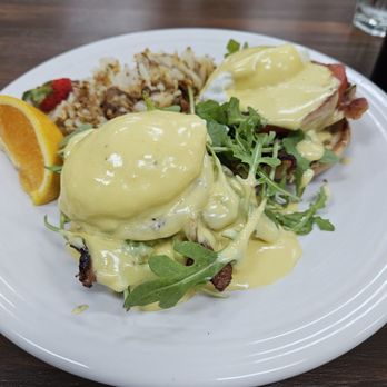 The Family Table - Lacey's  BLT Eggs Benedict with hash browns - Southern Near Me - Farmersville, Texas