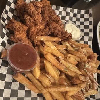 319 Broderick - Buttermilk Fried-Chicken Strips with garlic fries - Burgers Near Me - West Sacramento, California